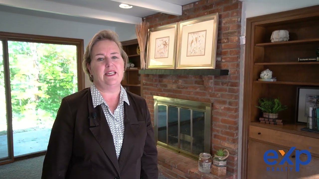 10 Knollwood Lane, Sidney, Ohio for Sale - Alice Kompar, eXp Realty