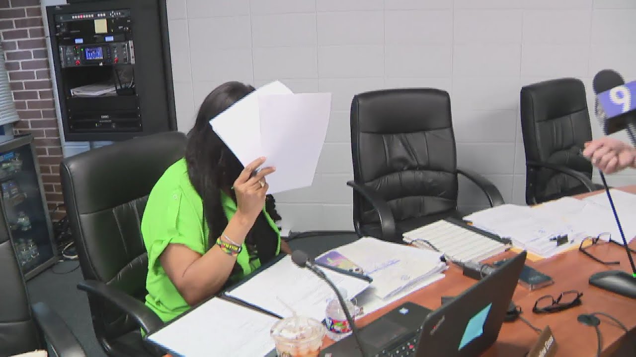 Country Club Hills School District 160 under fire for mismanagement and financial missteps